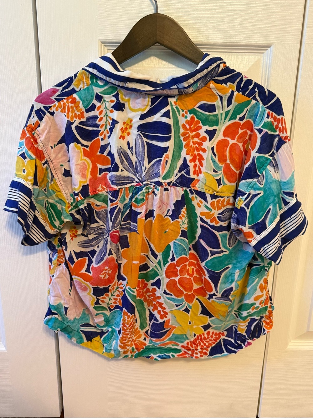 Anthropologie Sisters Gulassa Whimsy Blue Floral Motif Button Down Short Sleeve - Picture 3 of 4